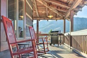 The Cabin at Marys Place with Deck and Mtn Views! Maggie Valley
